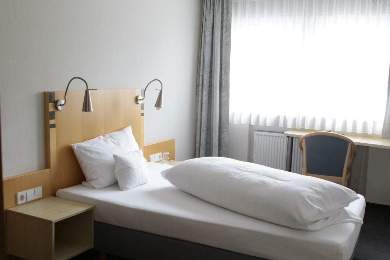 Hotel Baeren Gaertringen Ngoại thất bức ảnh