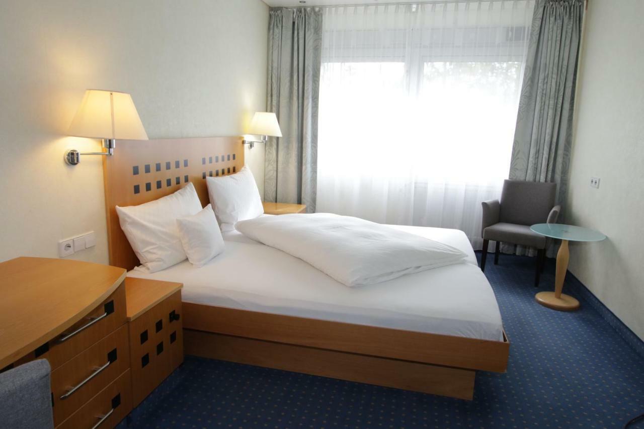 Hotel Baeren Gaertringen Ngoại thất bức ảnh